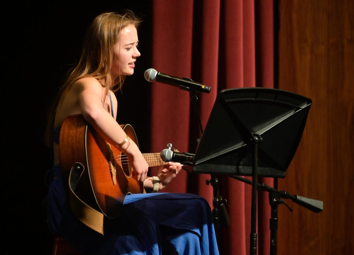 Gutsch sining an original song